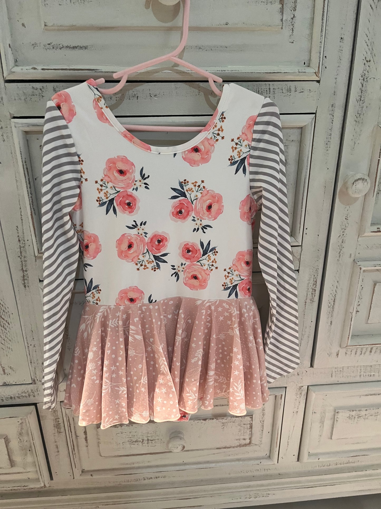 Leo Luvs Long Sleever Grey/Pink Skirted Leotard